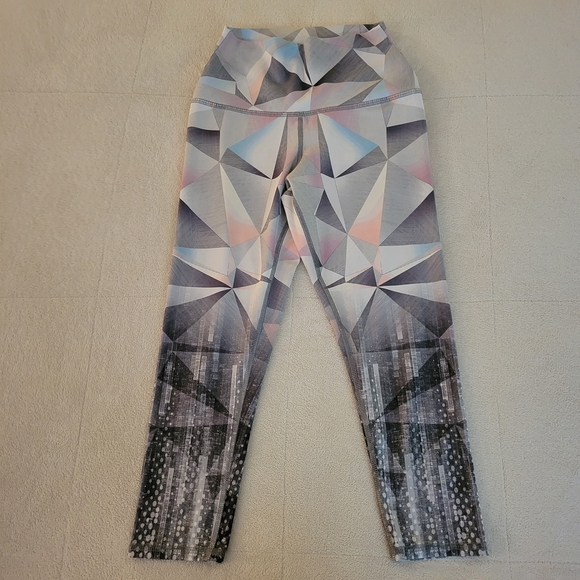 Evolution and Creation Pants - Evolution and Creation Geometric Women's Capri Leggings - Pink and Gray